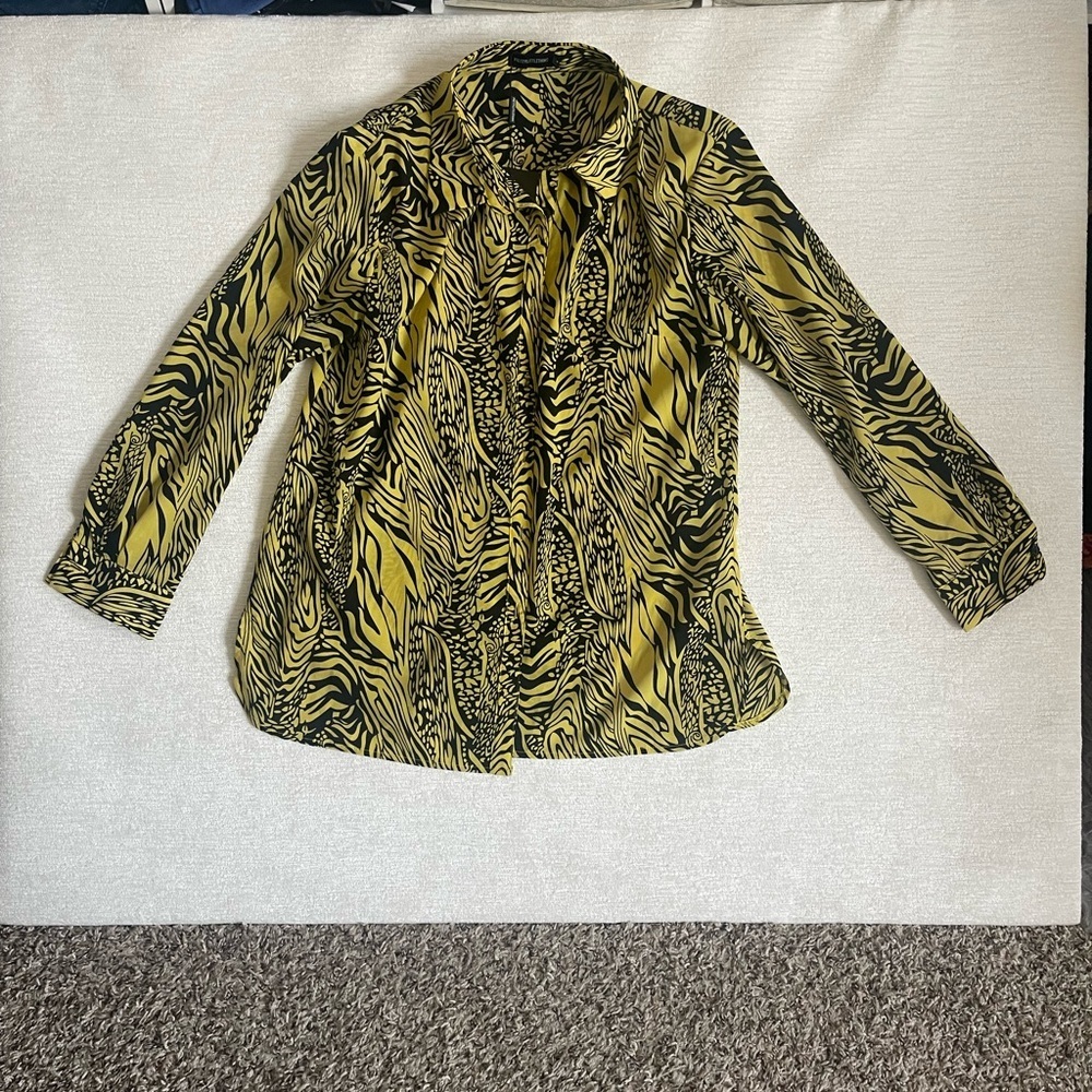 PrettyLittleThing Green and Black Animal Zebra Print Button Down Shirt
